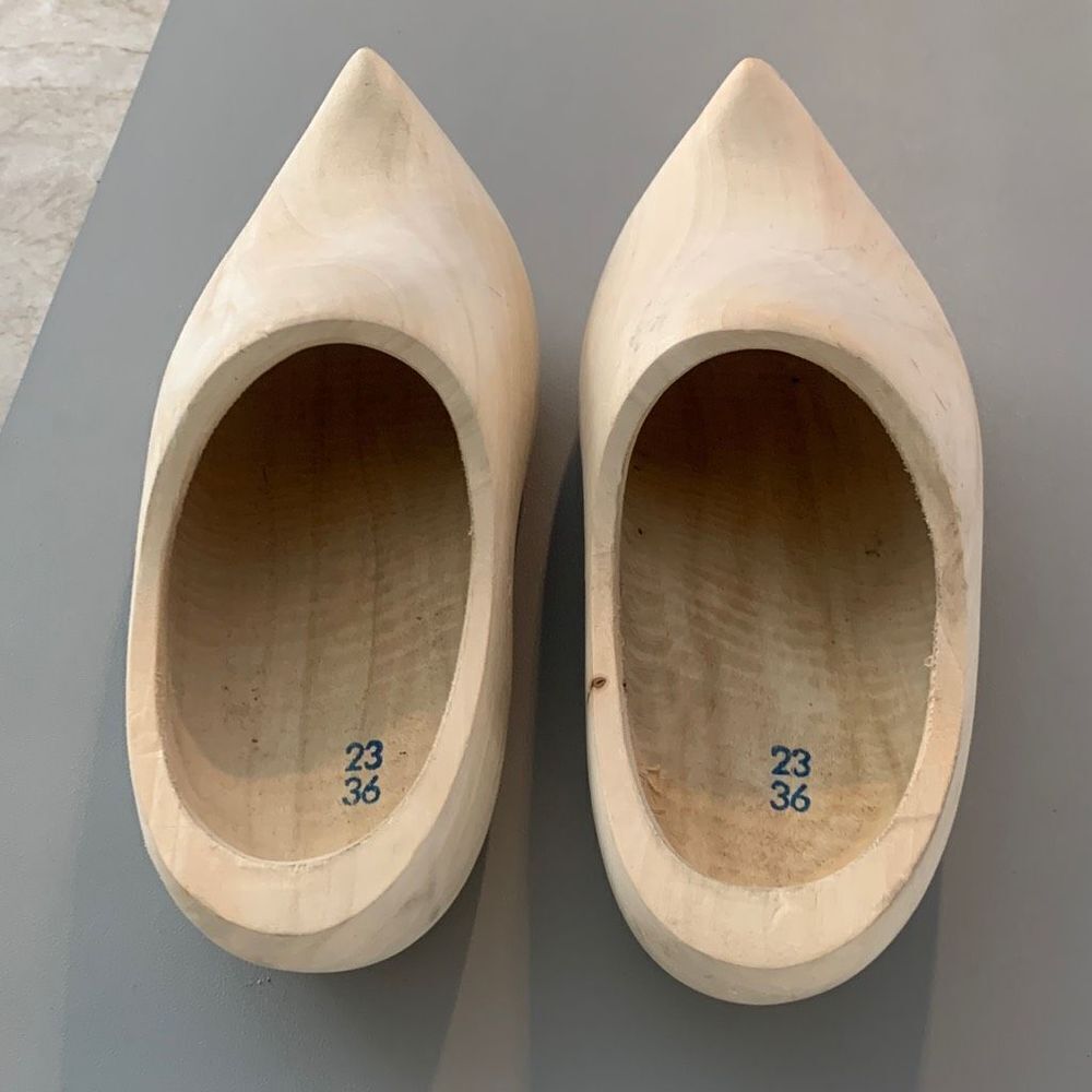 Wooden  Dutch  Shoes - Picture 4 of 7